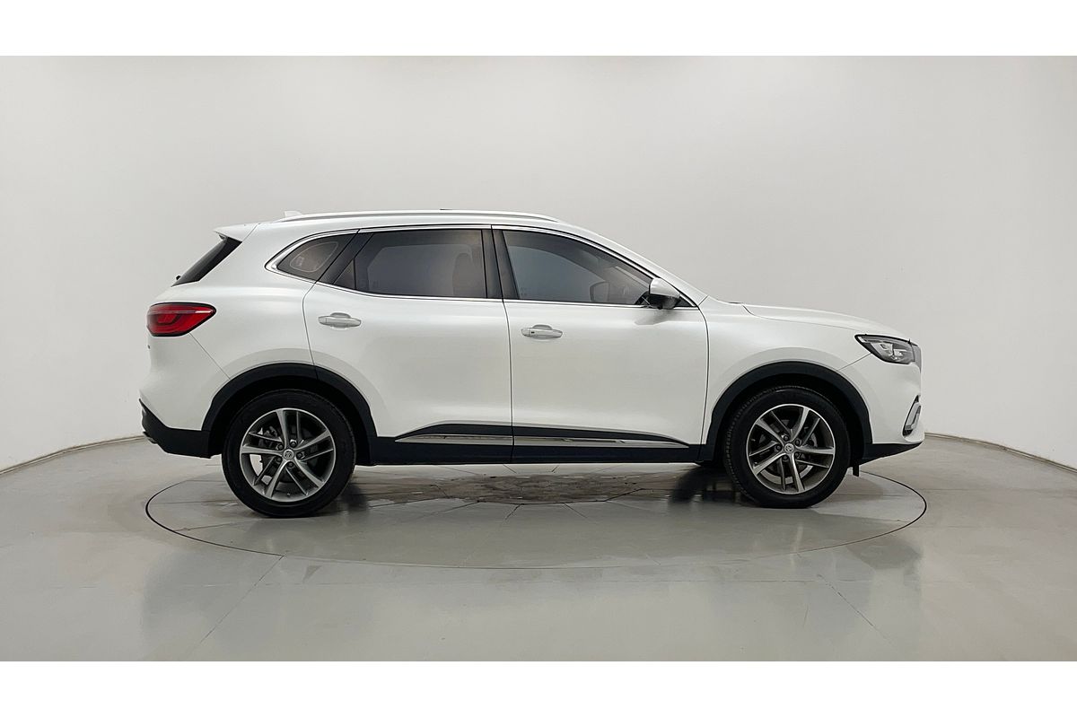 2022 MG HS Essence SAS23