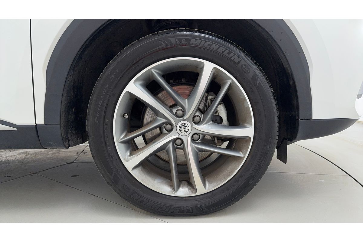 2022 MG HS Essence SAS23