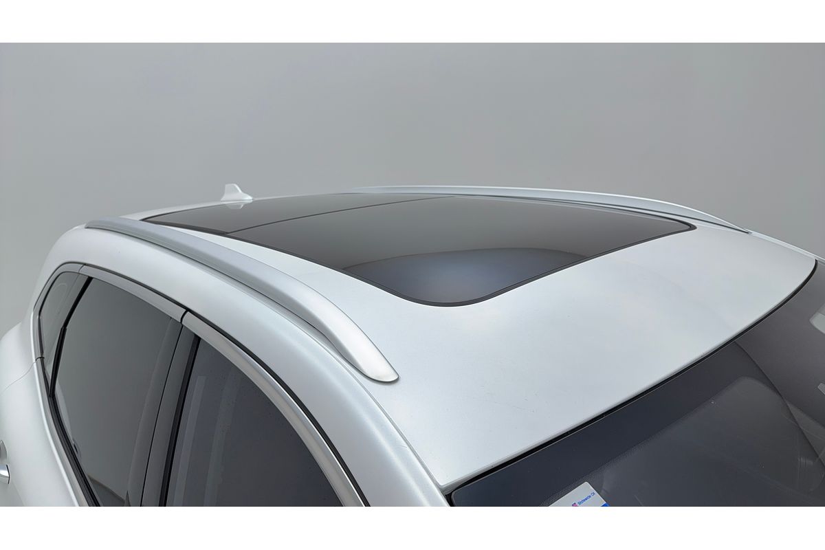 2022 MG HS Essence SAS23