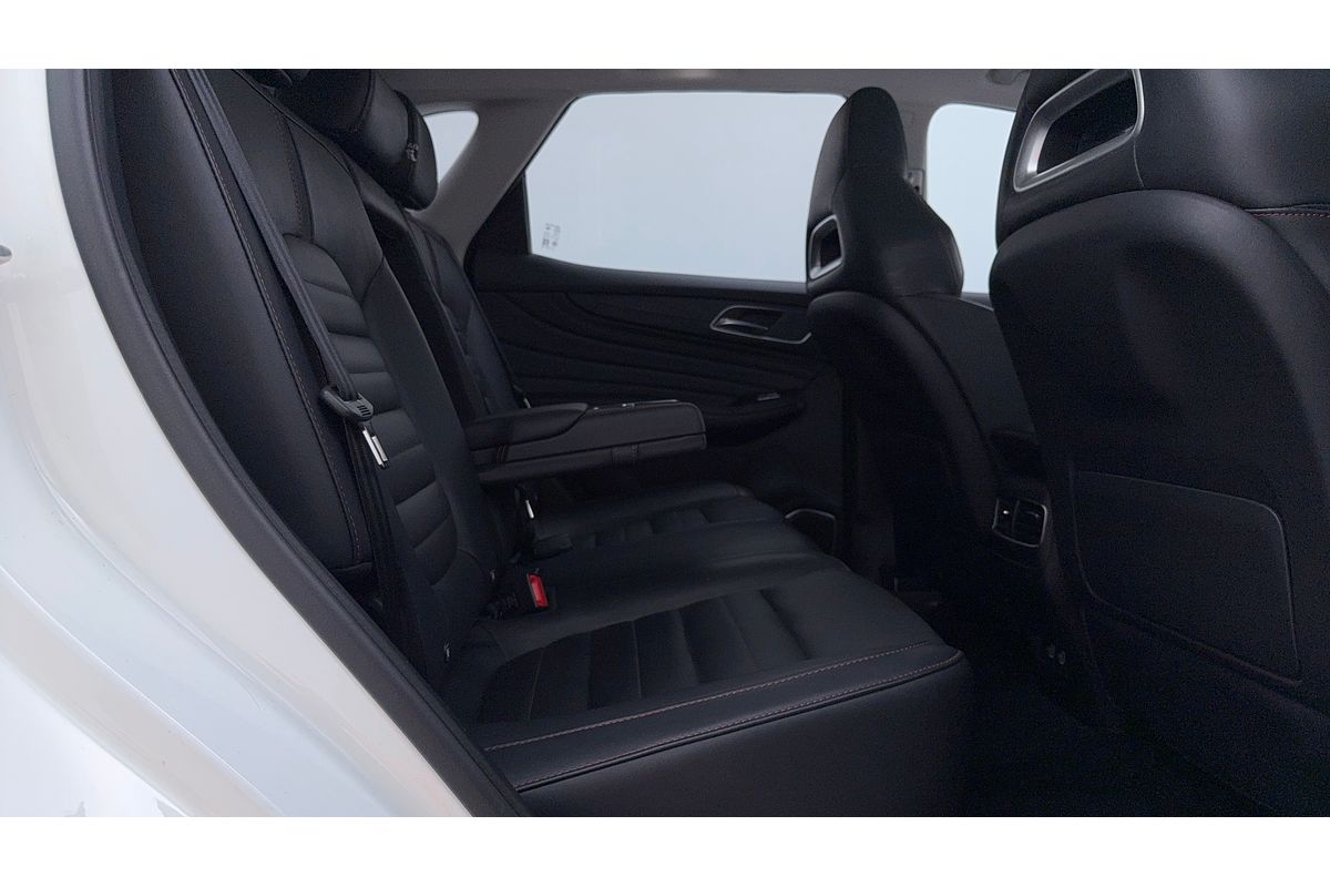 2022 MG HS Essence SAS23