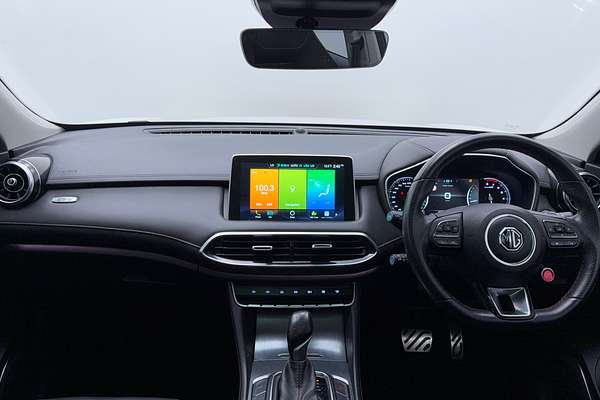 2022 MG HS Essence SAS23