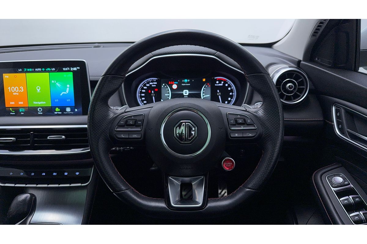 2022 MG HS Essence SAS23