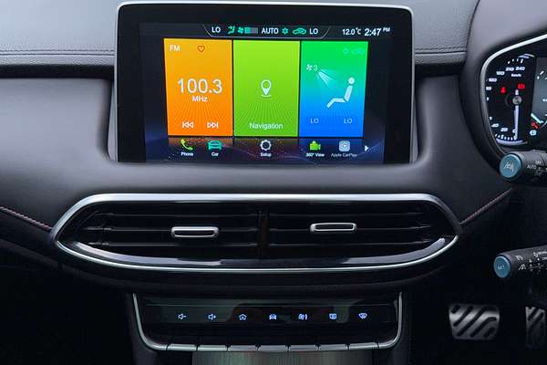 2022 MG HS Essence SAS23