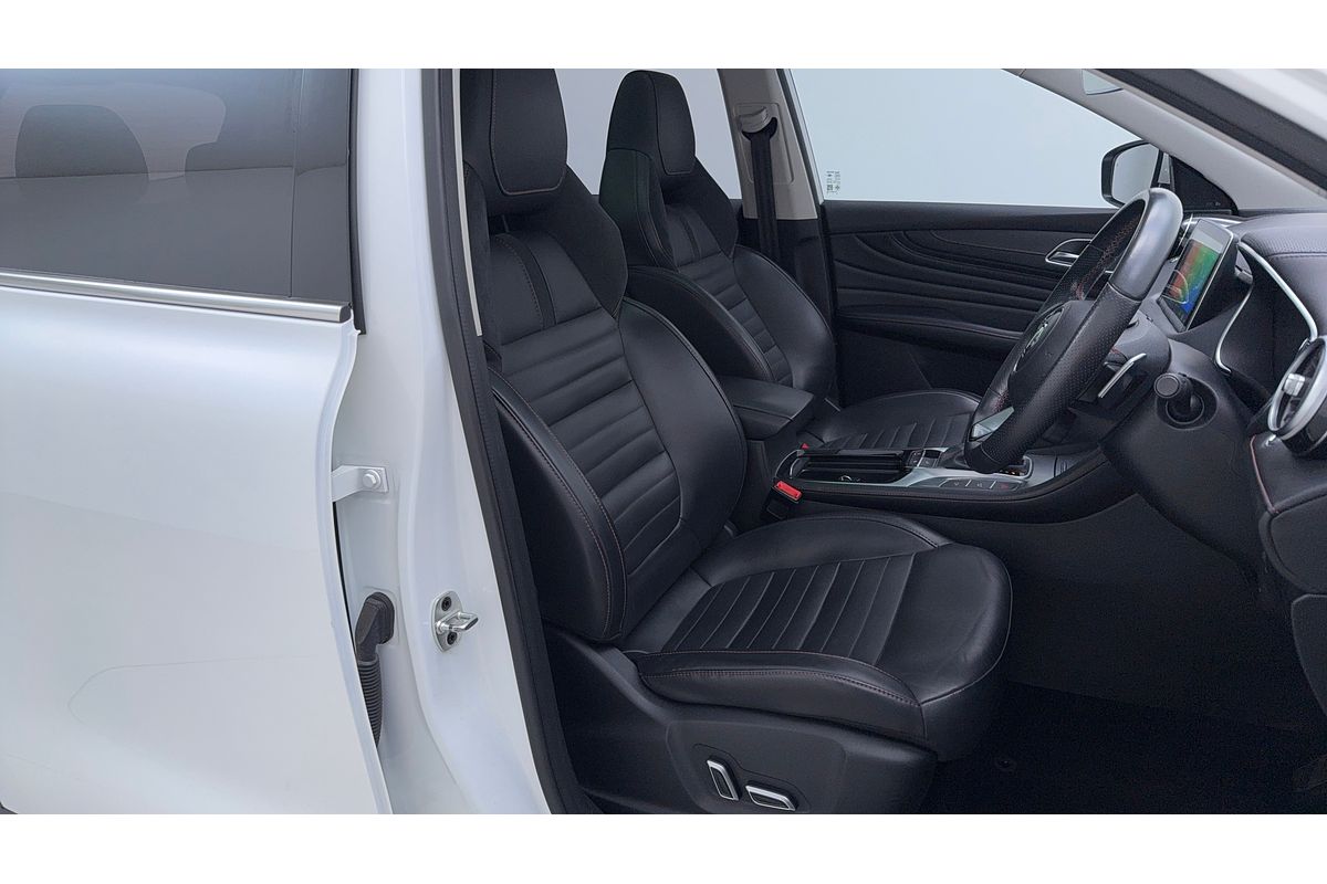 2022 MG HS Essence SAS23