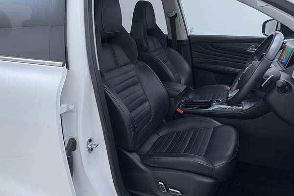 2022 MG HS Essence SAS23