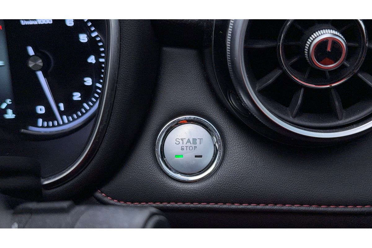 2022 MG HS Essence SAS23