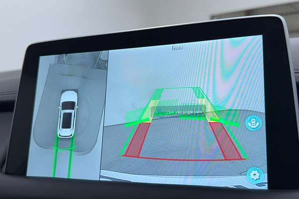 2022 MG HS Essence SAS23