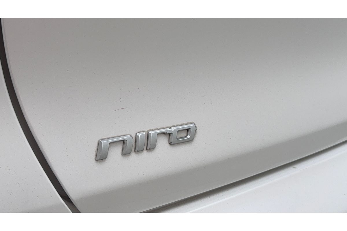 2021 Kia Niro Hybrid Sport DE