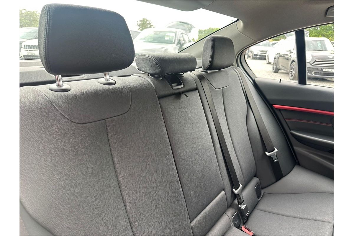 2017 BMW 3 18i SPORT LINE F30 LCI