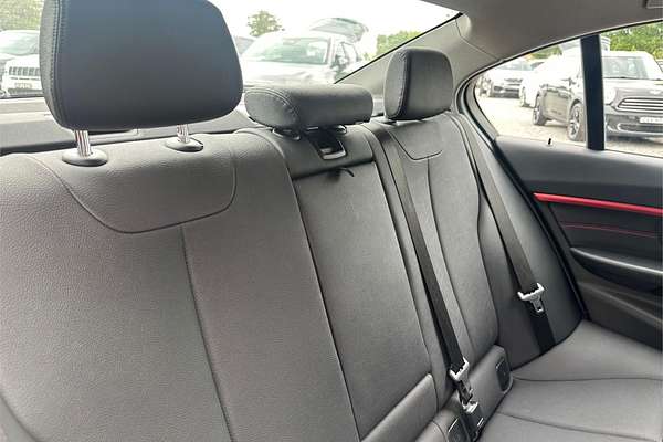 2017 BMW 3 18i SPORT LINE F30 LCI