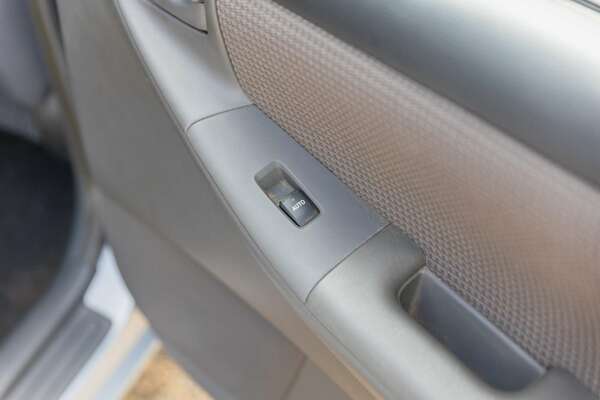 2006 Toyota Corolla Conquest ZZE122R