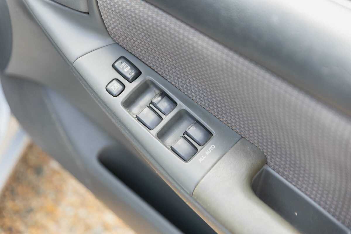 2006 Toyota Corolla Conquest ZZE122R