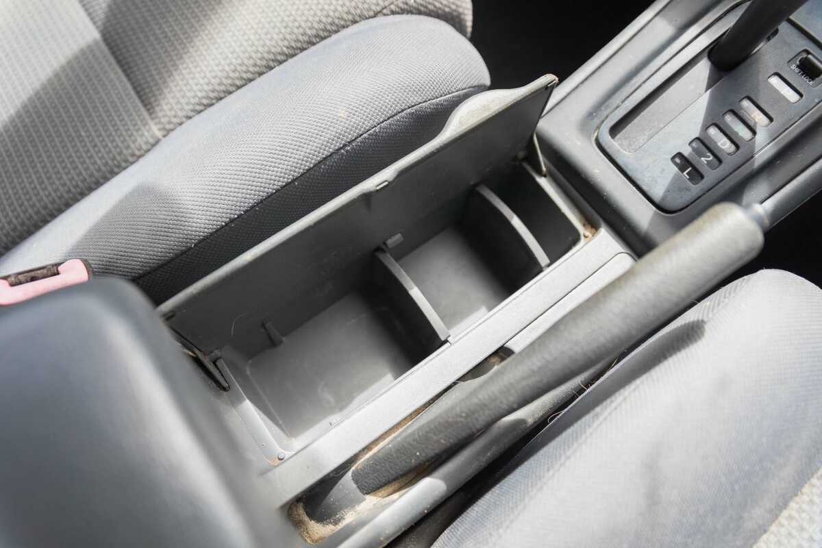 2006 Toyota Corolla Conquest ZZE122R