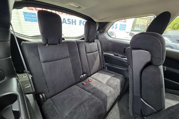 2016 Nissan Pathfinder ST R52 Series II