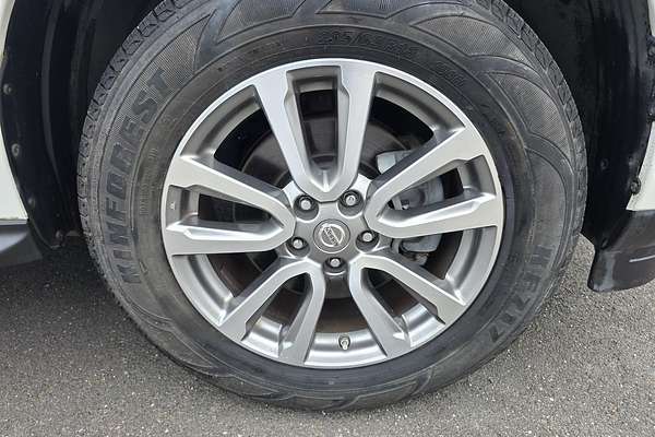 2016 Nissan Pathfinder ST R52 Series II