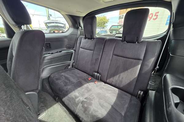 2016 Nissan Pathfinder ST R52 Series II