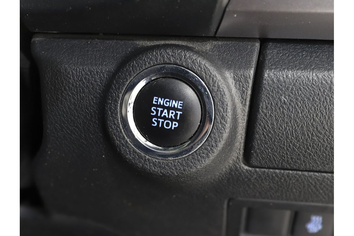 2019 Toyota Hilux SR5 GUN126R 4X4