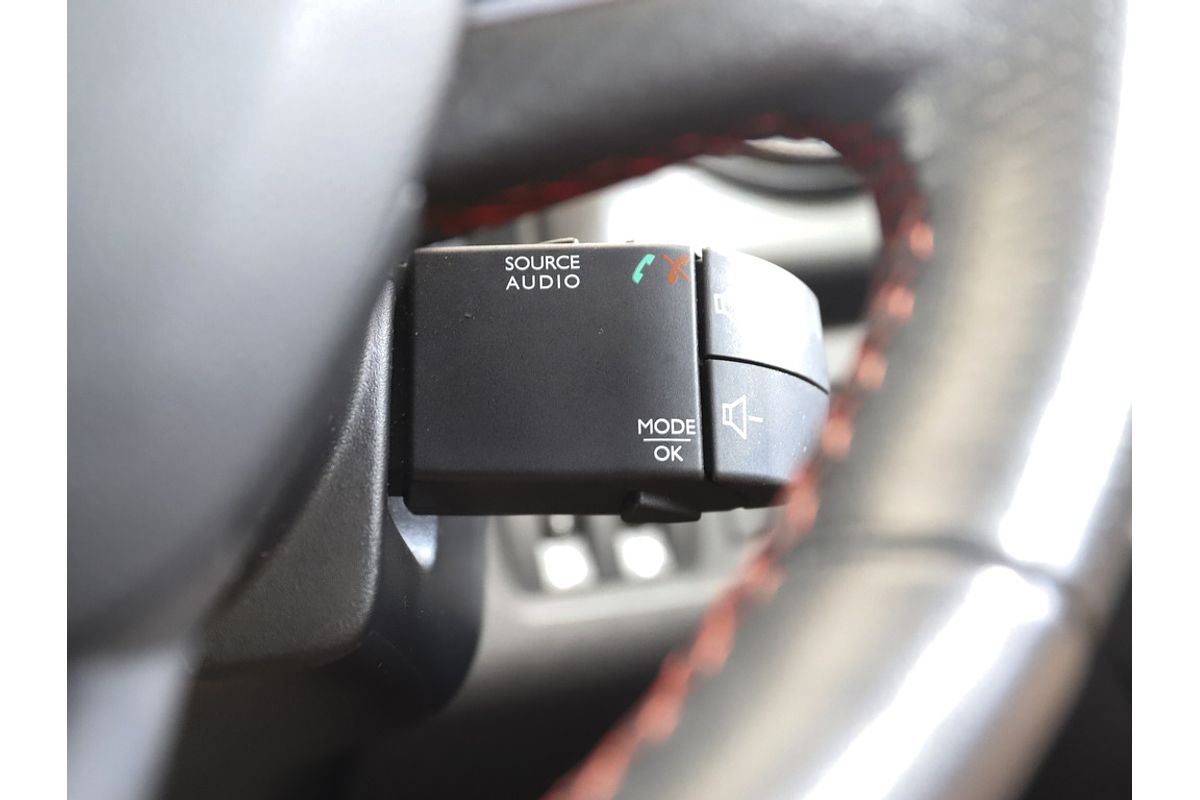 2015 Renault Clio R.S. 200 Sport IV B98