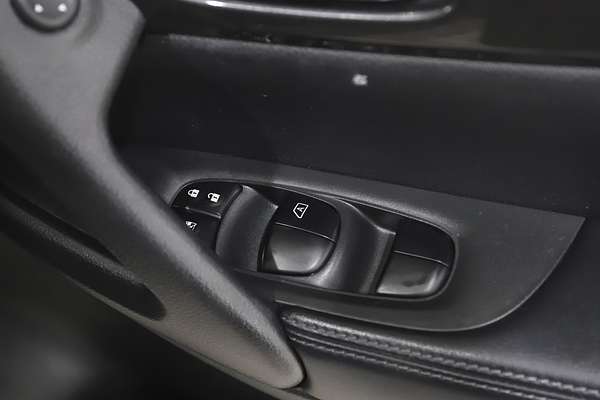 2021 Nissan X-TRAIL ST-L T32