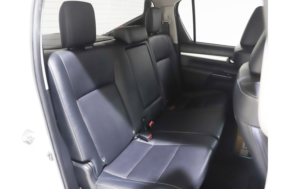 2017 Toyota Hilux SR5 GUN126R 4X4