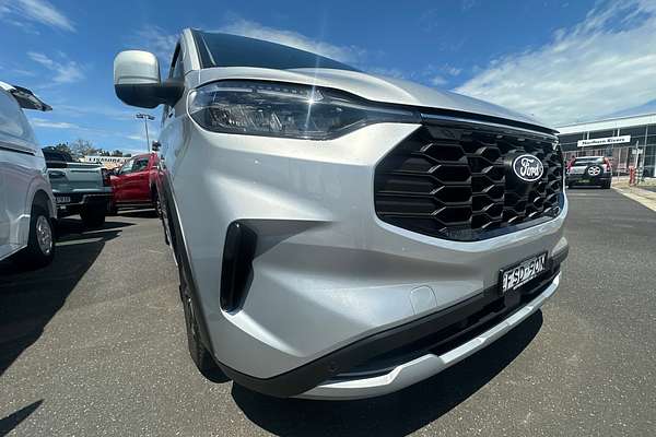 2024 Ford Tourneo Active AV SWB