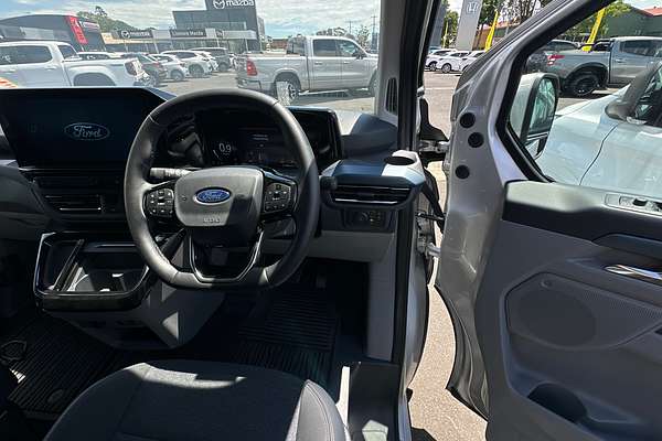 2024 Ford Tourneo Active AV SWB