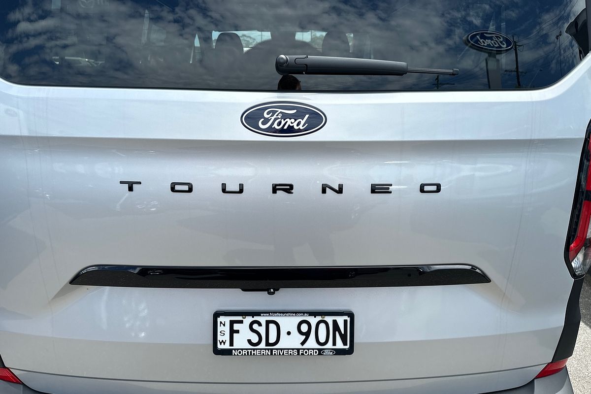 2024 Ford Tourneo Active AV SWB