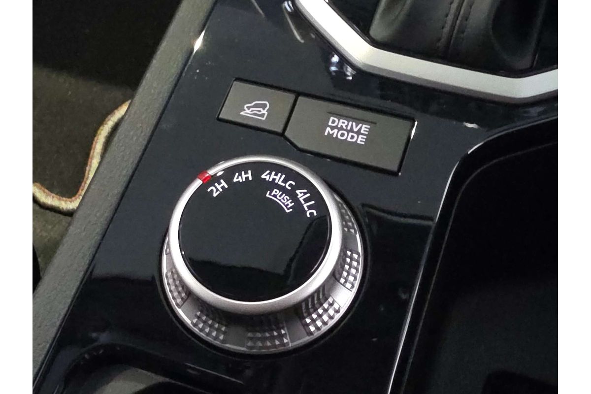 2025 Mitsubishi Triton GSR MV 4X4