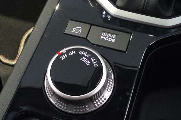 2025 Mitsubishi Triton GSR MV 4X4