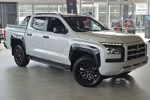 2025 Mitsubishi Triton GSR MV 4X4