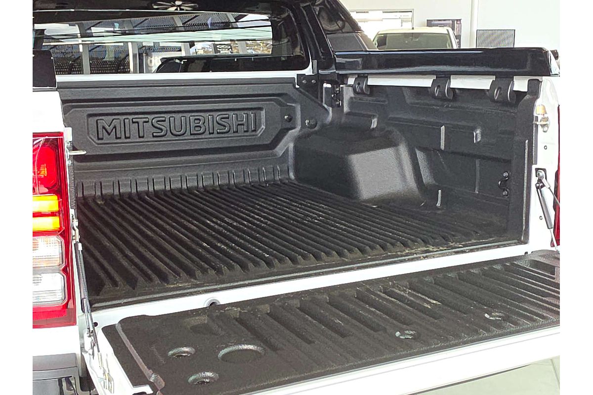 2025 Mitsubishi Triton GSR MV 4X4