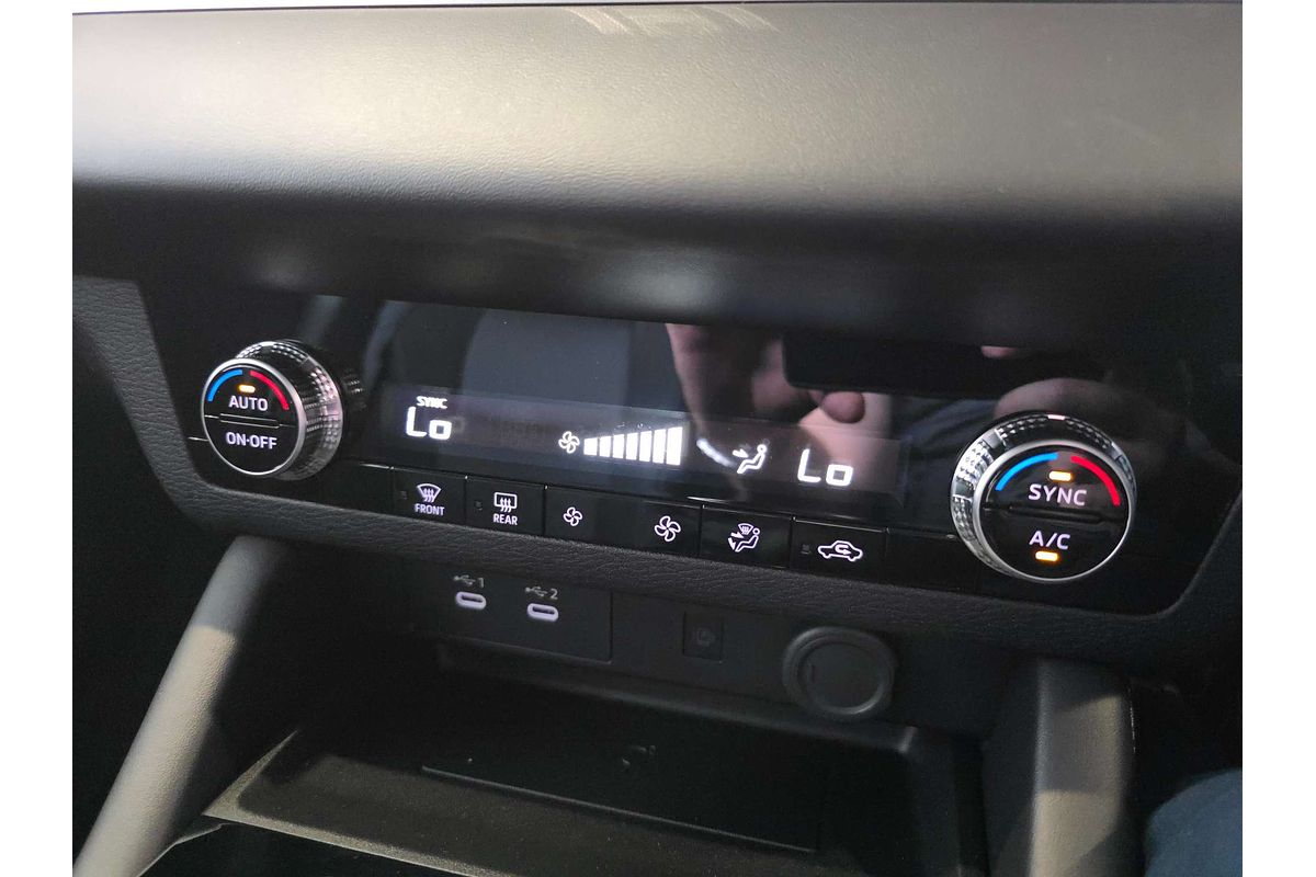 2025 Mitsubishi Outlander LS ZM