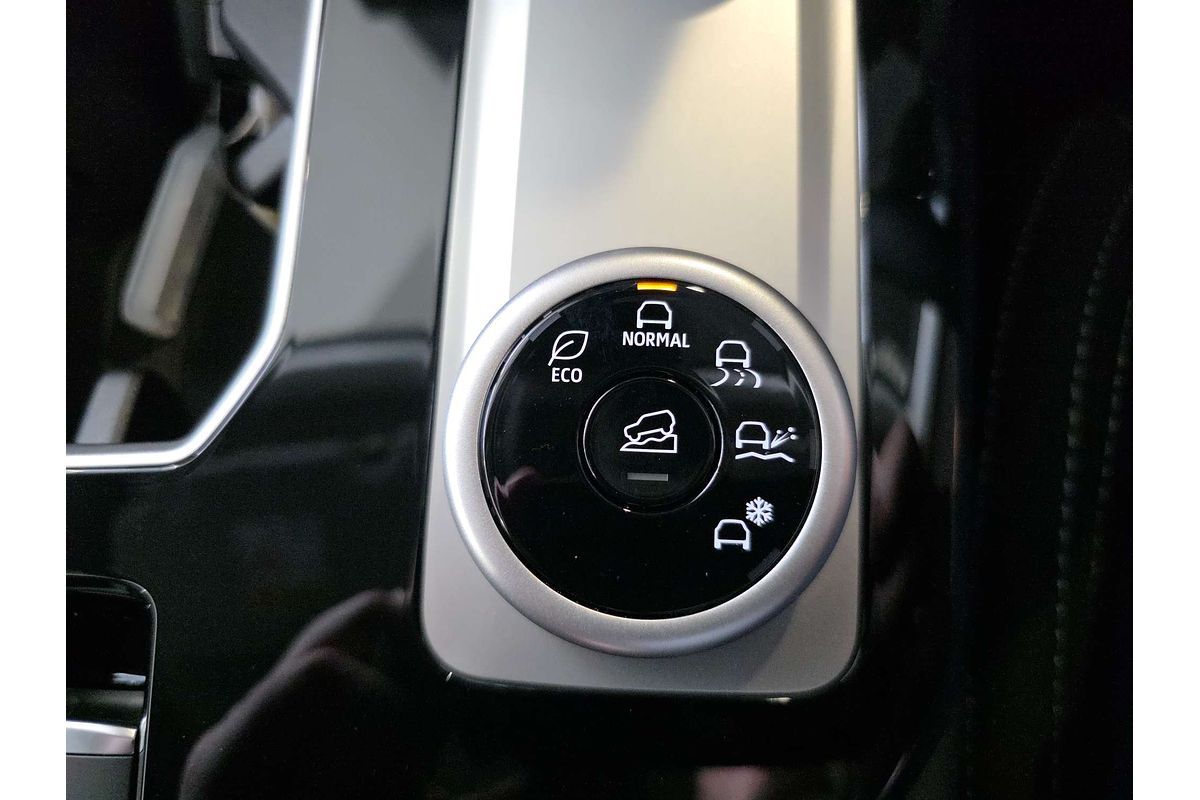 2025 Mitsubishi Outlander LS ZM