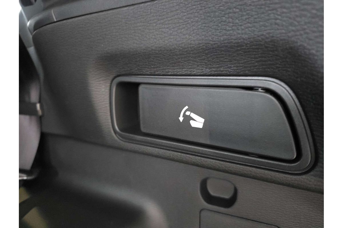 2025 Mitsubishi Outlander LS ZM