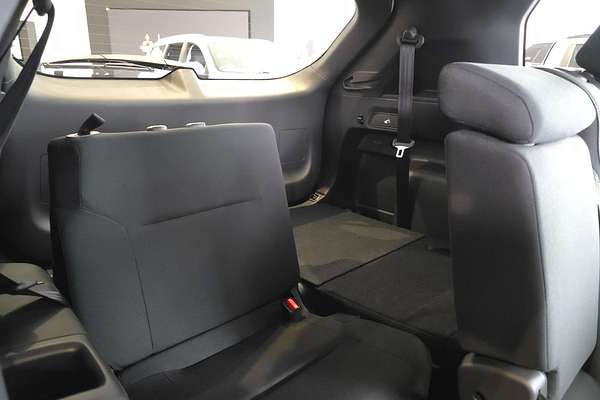 2025 Mitsubishi Outlander LS ZM