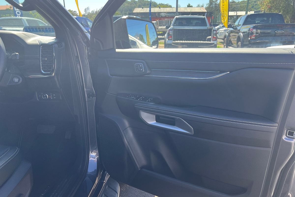 2025 Ford Everest Platinum 3.0L