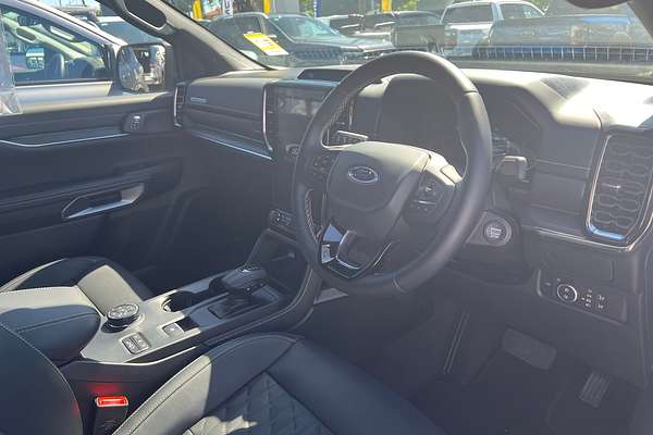 2025 Ford Everest Platinum 3.0L