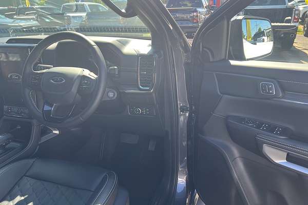 2025 Ford Everest Platinum 3.0L