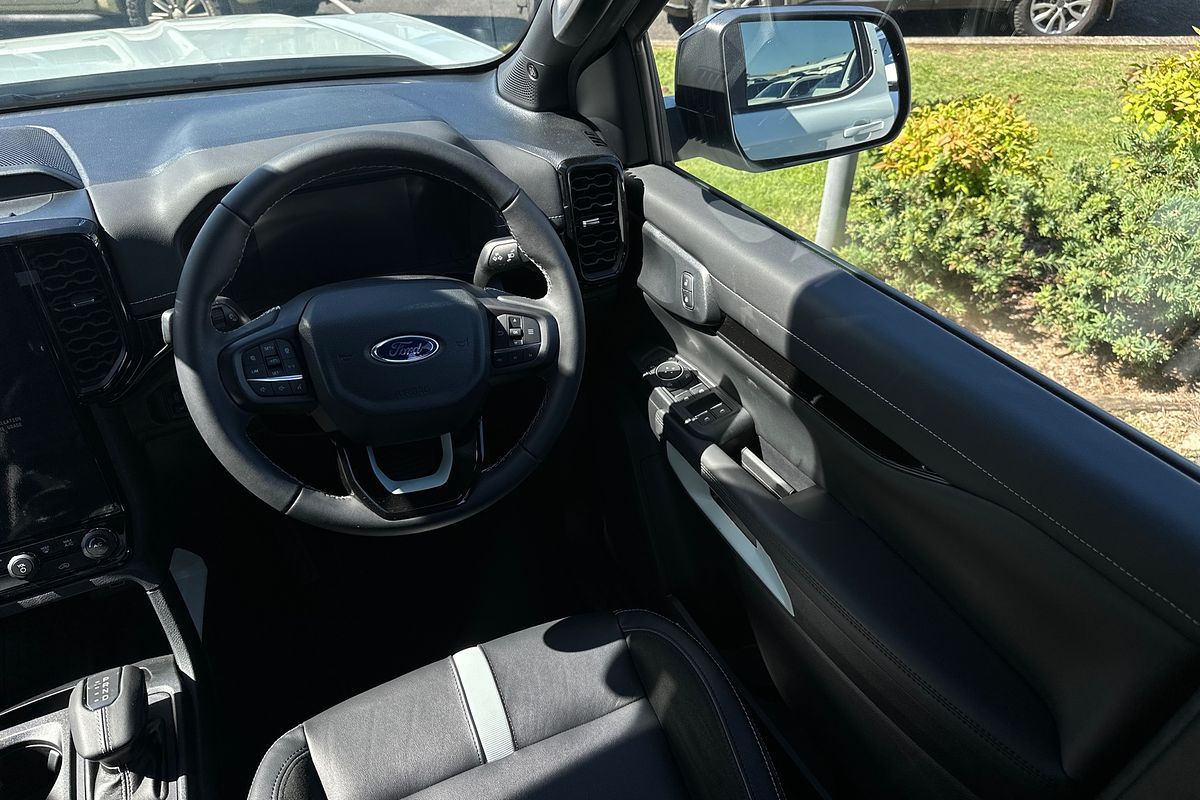 2025 Ford Ranger PHEV Stormtrak 4X4 2.3L