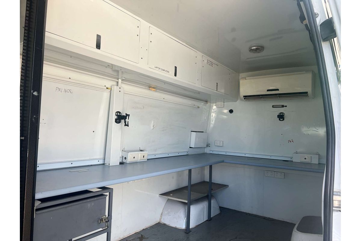 2011 Mercedes-Benz Sprinter 519CDI NCV3 LWB