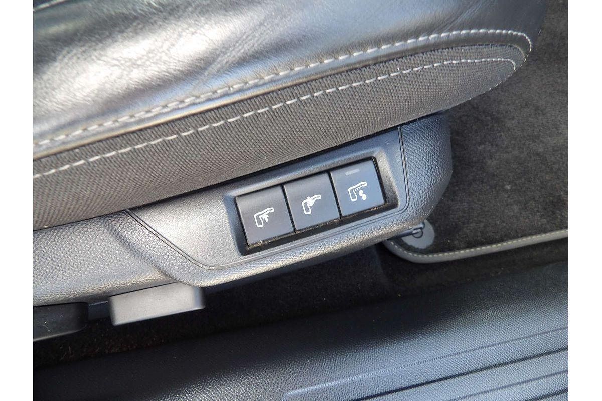 2021 Peugeot 2008 GT P24