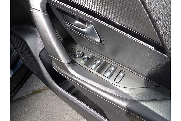 2021 Peugeot 2008 GT P24