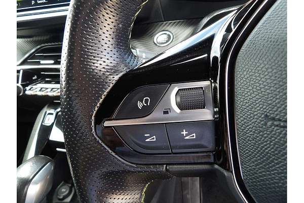 2021 Peugeot 2008 GT P24