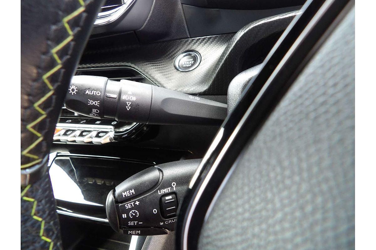 2021 Peugeot 2008 GT P24