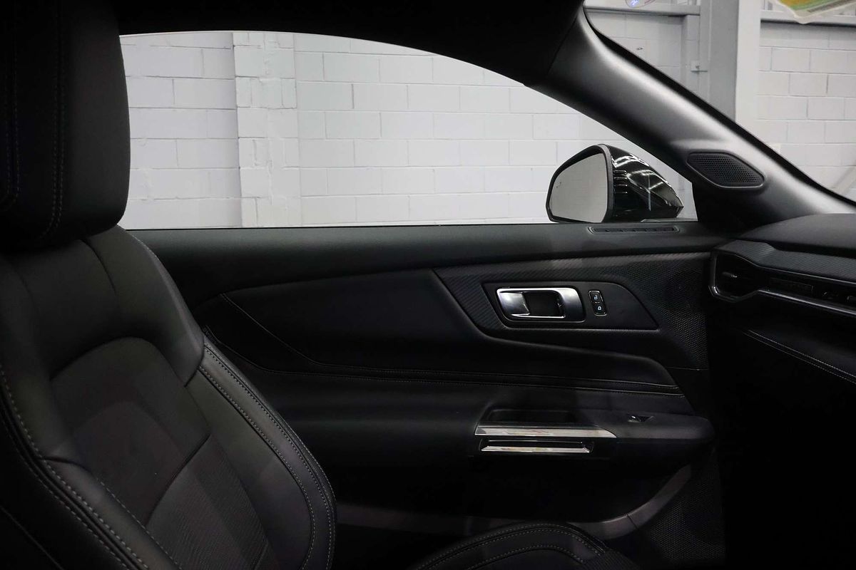 2025 Ford Mustang Ecoboost FO