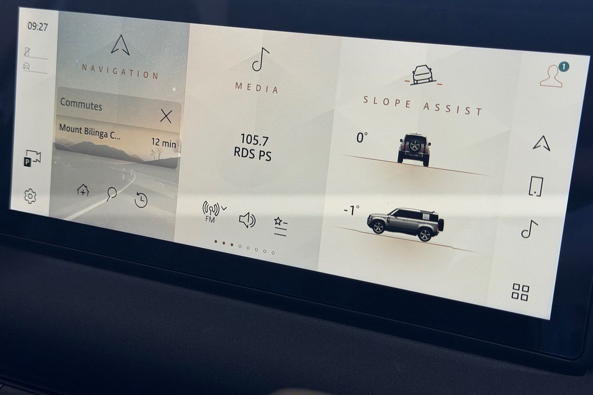 2023 Land Rover Defender 110 D300 SE L663