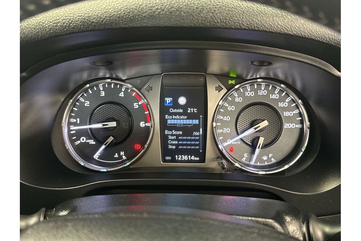 2020 Toyota Hilux SR5 GUN126R 4X4