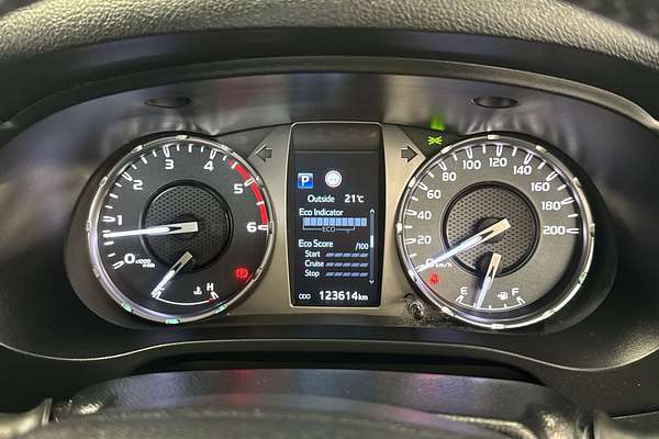 2020 Toyota Hilux SR5 GUN126R 4X4