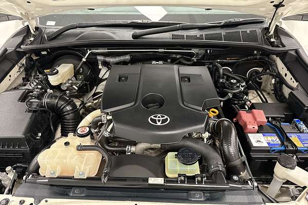 2020 Toyota Hilux SR5 GUN126R 4X4