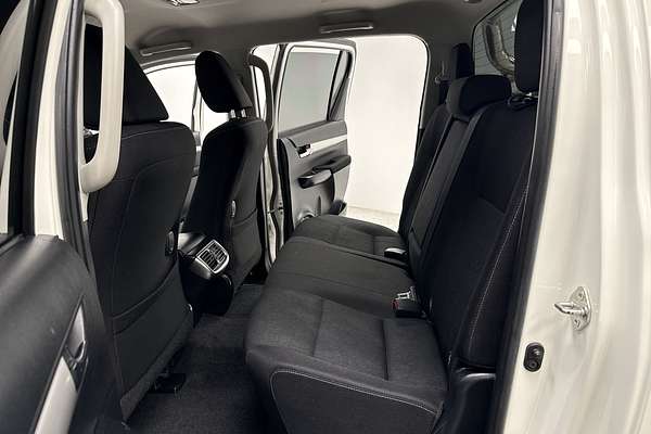 2020 Toyota Hilux SR5 GUN126R 4X4